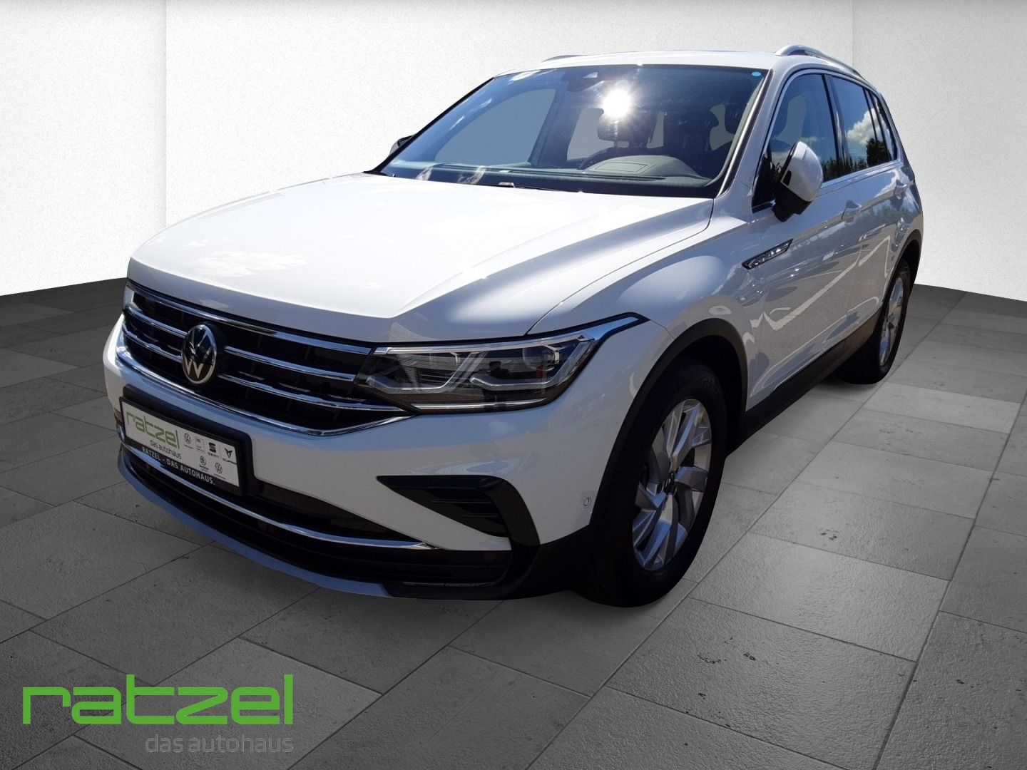 Fahrzeugabbildung Volkswagen Tiguan 4Motion Elegance 2.0 TDI 7-Gang-DSG