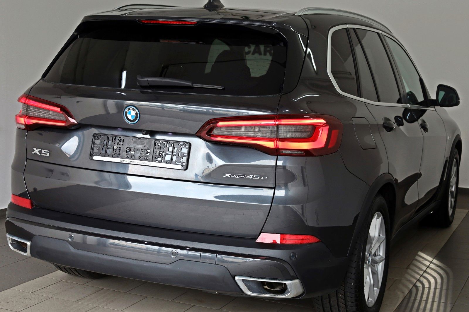 Fahrzeugabbildung BMW X5 xDrive 45 e,Leder,Navi,LED,Kamera,ACC,AHK el.