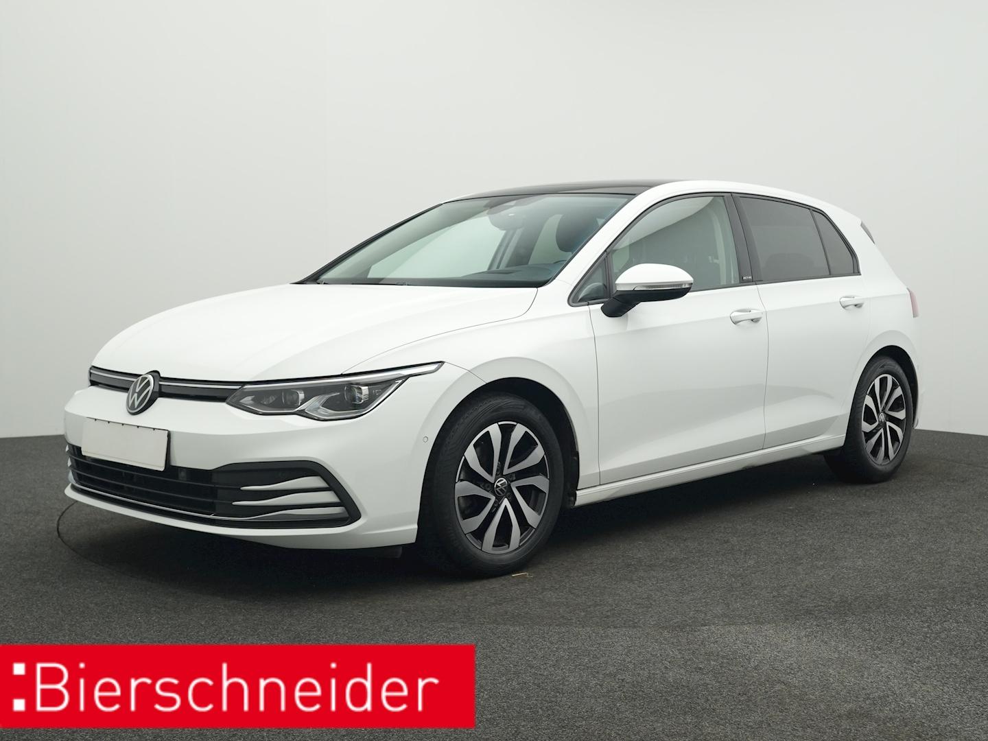 Volkswagen Golf 8 2.0 TDI DSG Active IQ.LIGHT NAVI PANO AHK