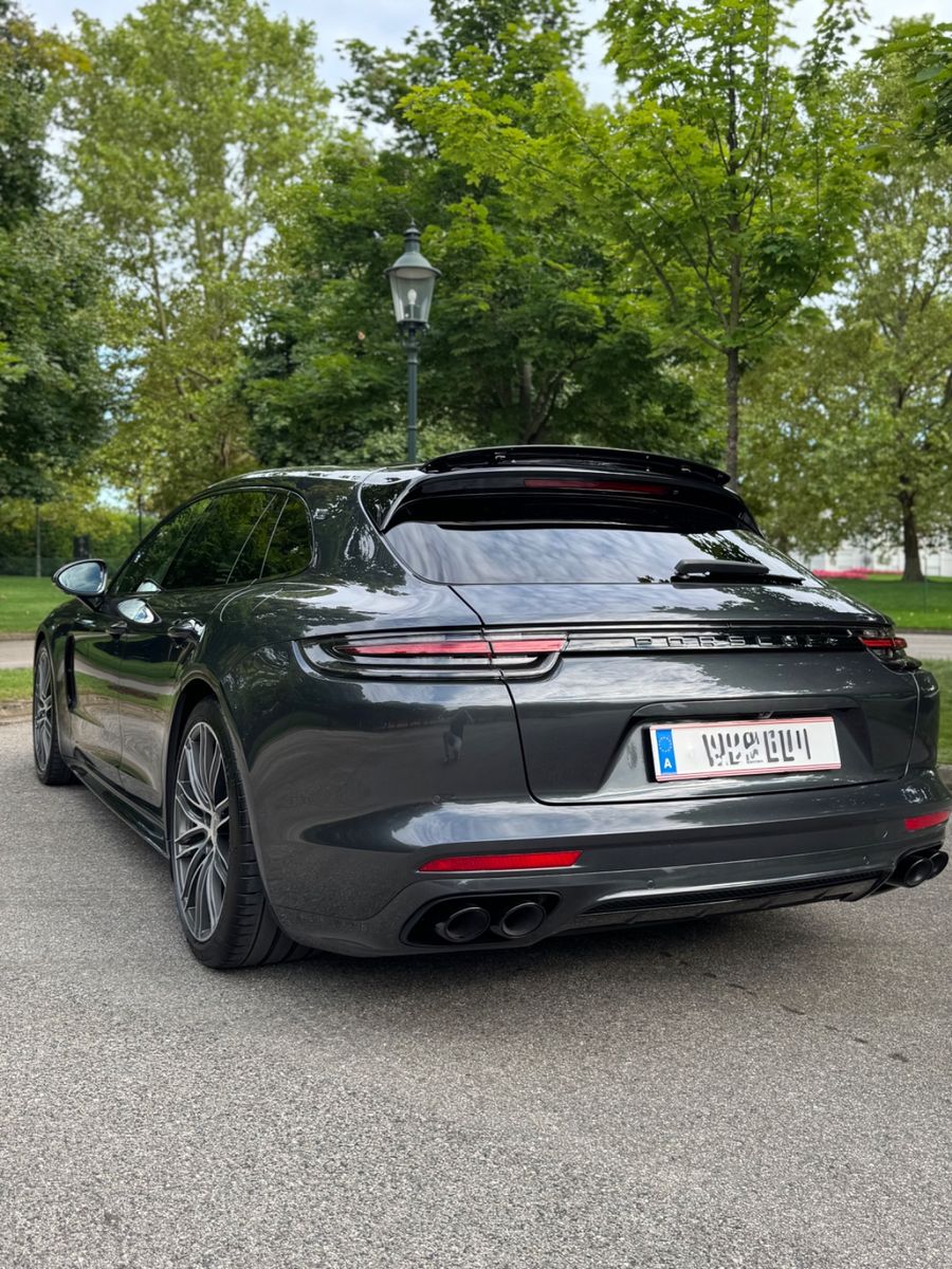 PORSCHE Panamera 4 E-Hybrid Sport Turismo - Approved 