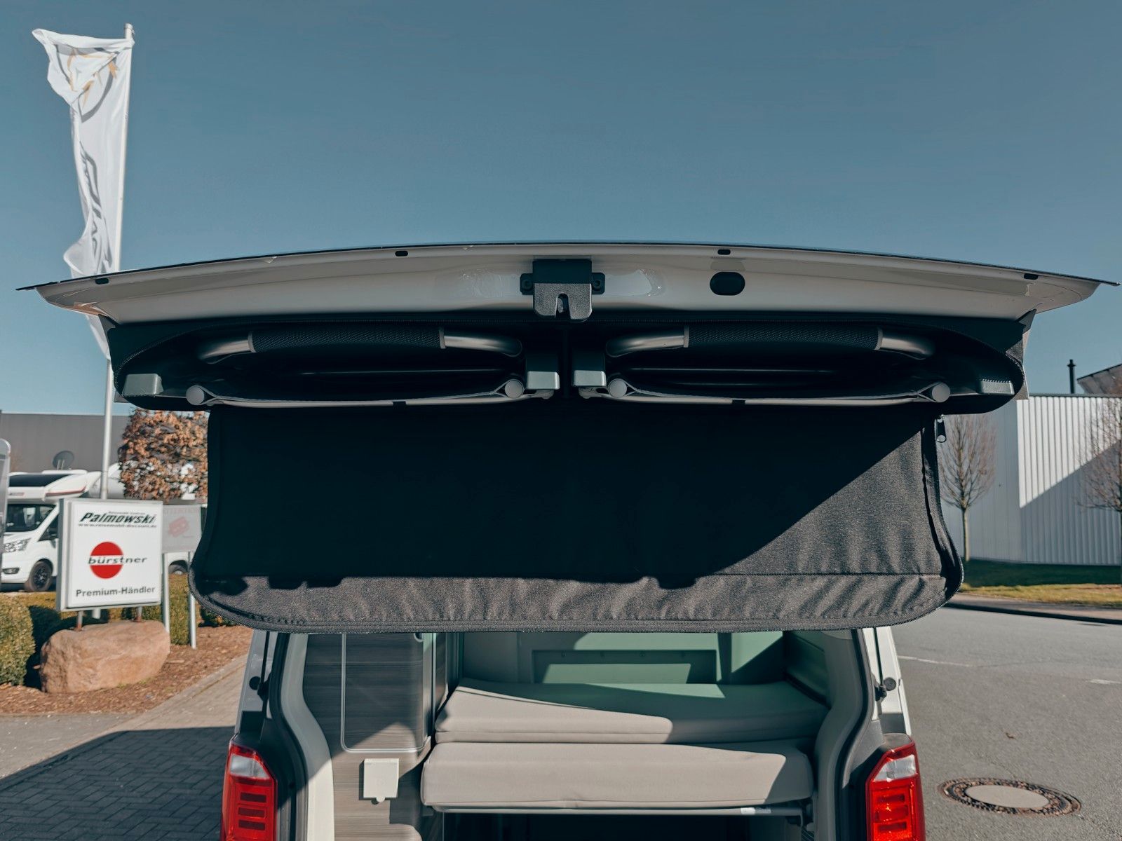 Fahrzeugabbildung Volkswagen CALIFORNIA OCEAN 4MOTION - TRAUMWAGEN!