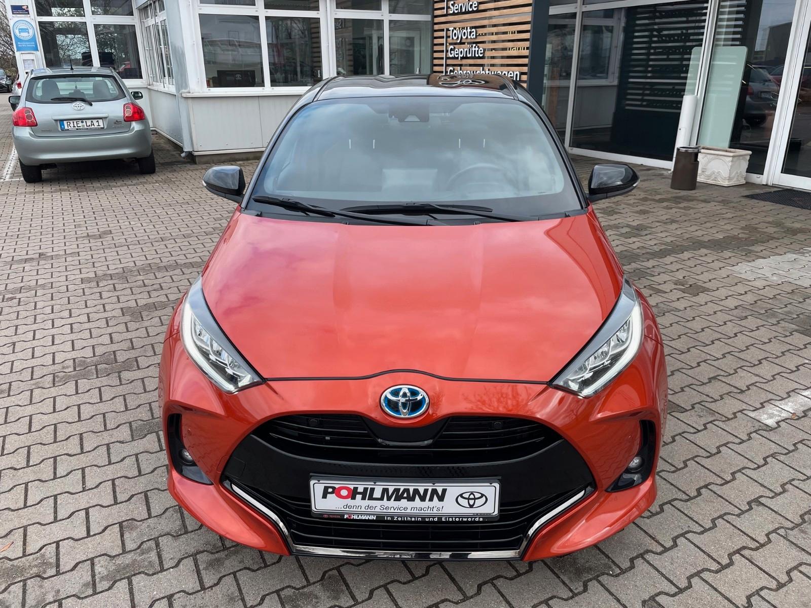 Toyota Yaris Hybrid Style KAMERA*CARPLAY*SH*LED