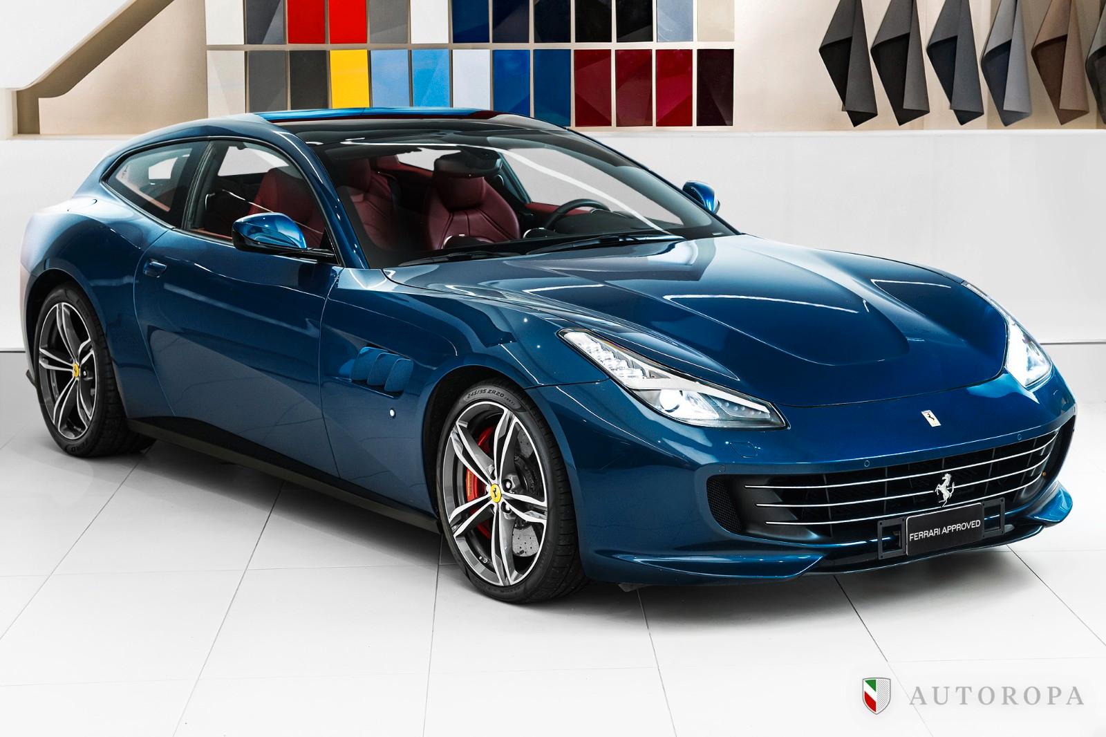 Ferrari GTC4Lusso -