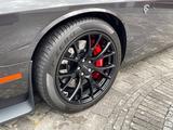 Dodge Challenger Hellcat  - Dodge Challenger: Hellcat