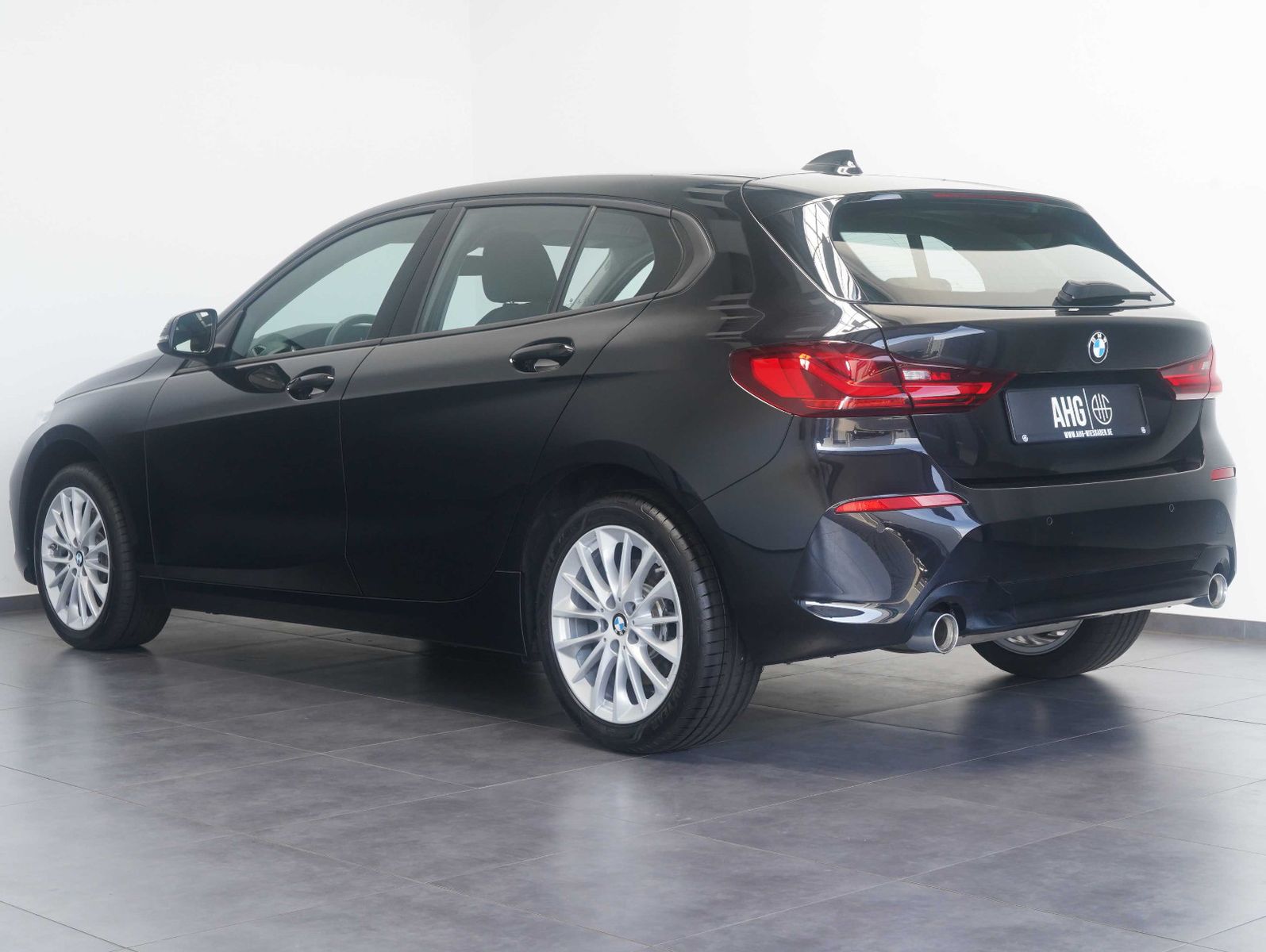 Fahrzeugabbildung BMW 120 d Advantage LED/NAVI/DRIVING-ASSISTANT