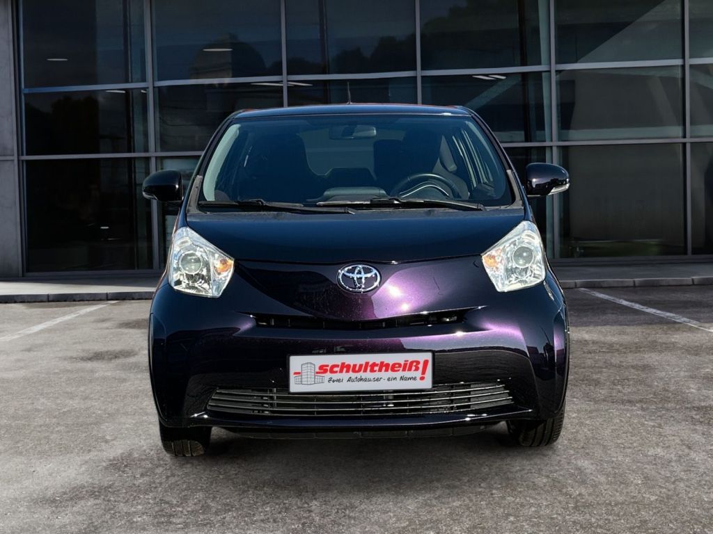 Fahrzeugabbildung Toyota IQ 1.0