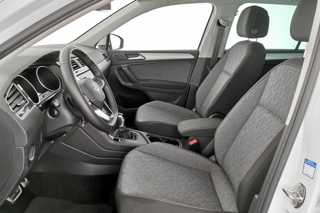 Volkswagen Tiguan Life MOVE 1.5 TSI AHK*Klima*Tempo*PDC*RFK
