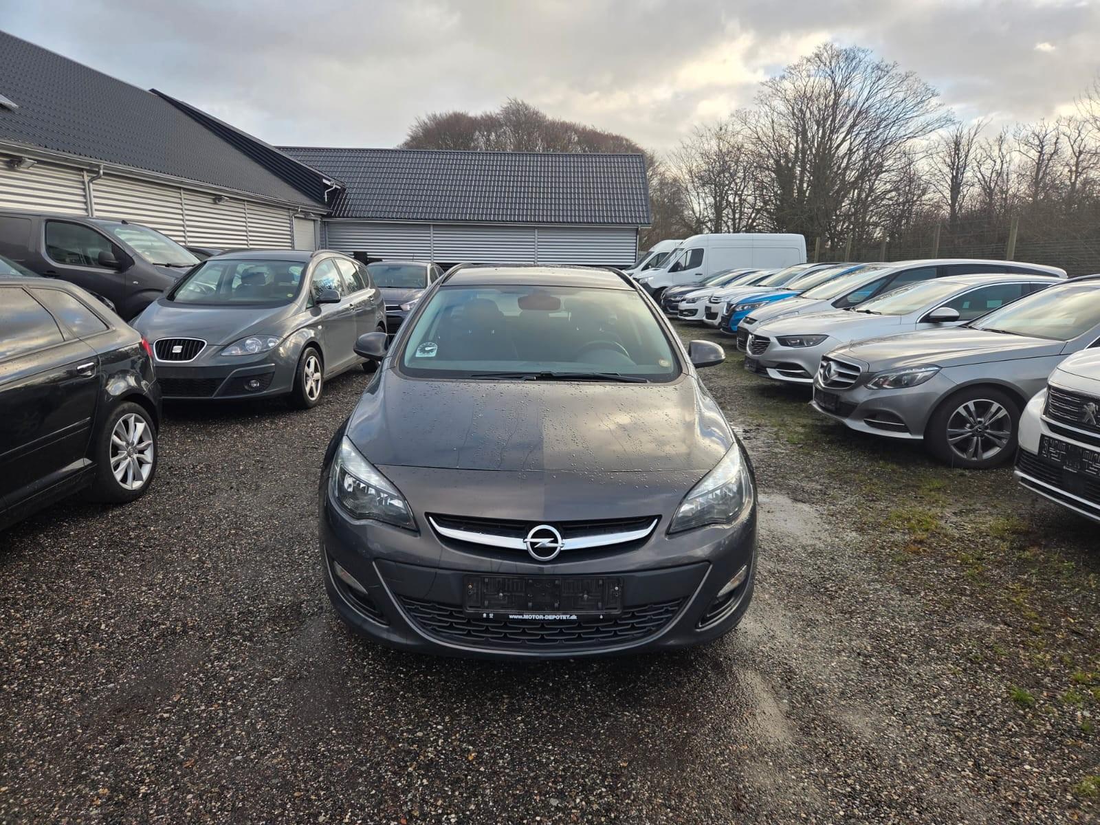 Opel Astra J Sports Tourer Selection