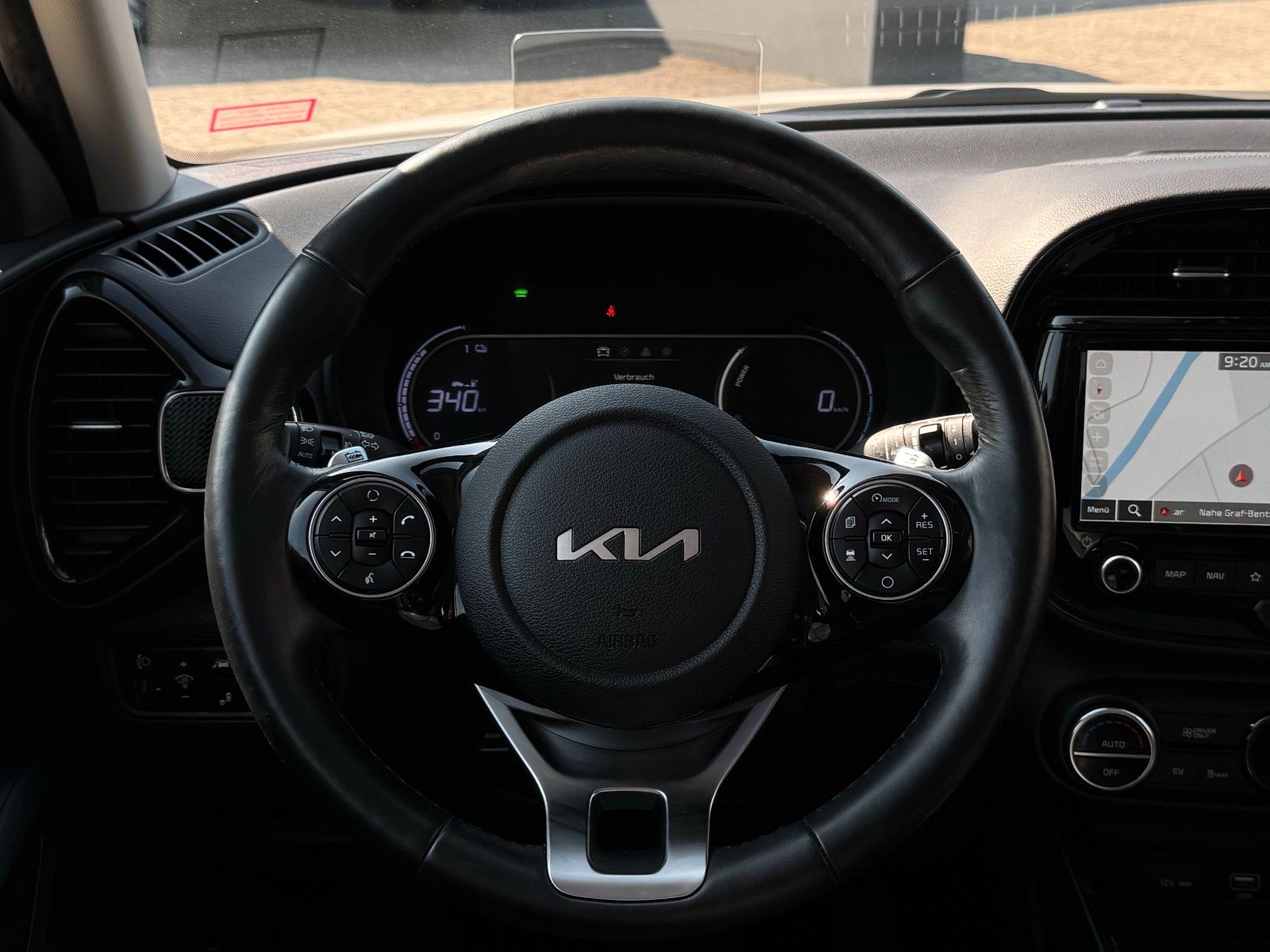 Fahrzeugabbildung Kia E-Soul 64kWh Spirit Schiebedach CarPl. H&K ACC