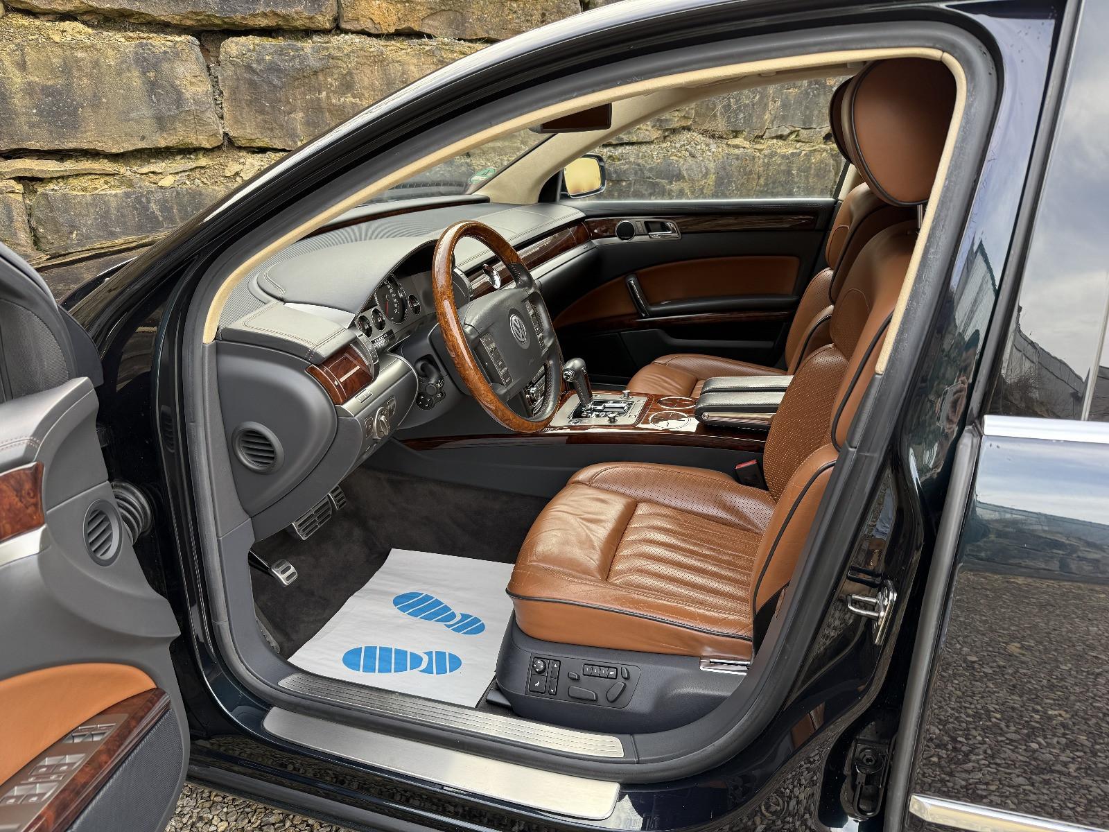 Volkswagen Phaeton 4.2 V8 4MOTION Tiptronic 4-Sitzer -