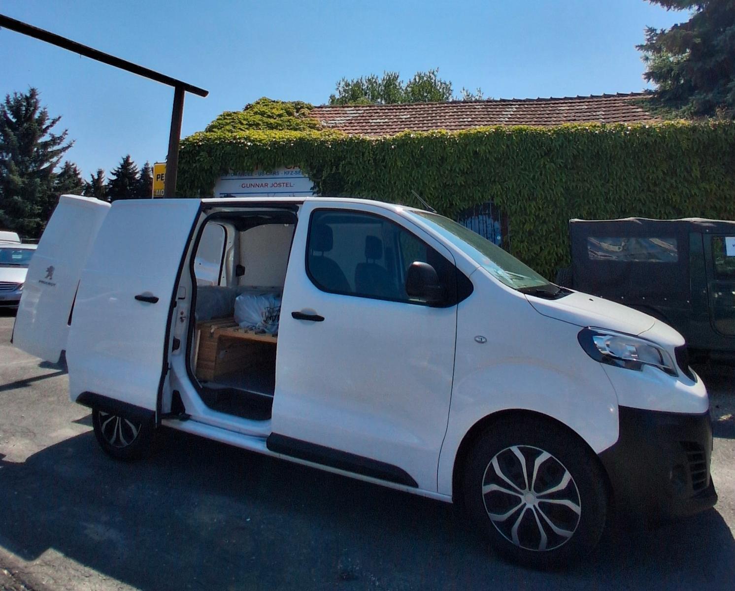 Peugeot Expert Camper (Einbaubett)