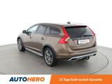 Volvo V60 Cross Country 2.4 D4 Pro AWD Aut.*NAVI*PDC* - Volvo V60 Cross Country mit Diesel-Antrieb: Automatik