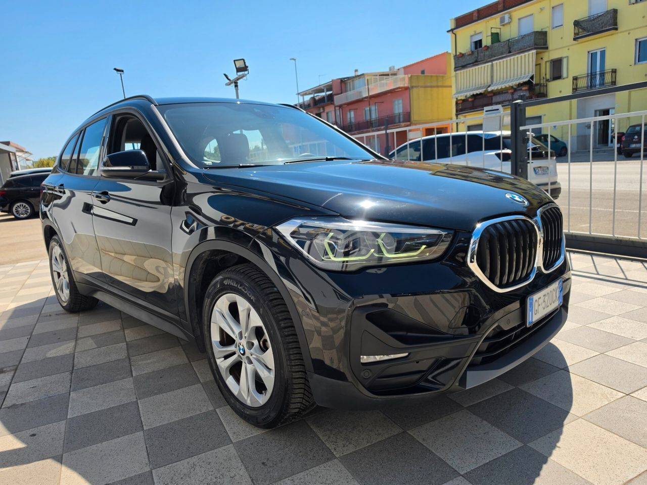 BMW Bmw X1 xDrive25e Business Advantage Automatica imagem 2