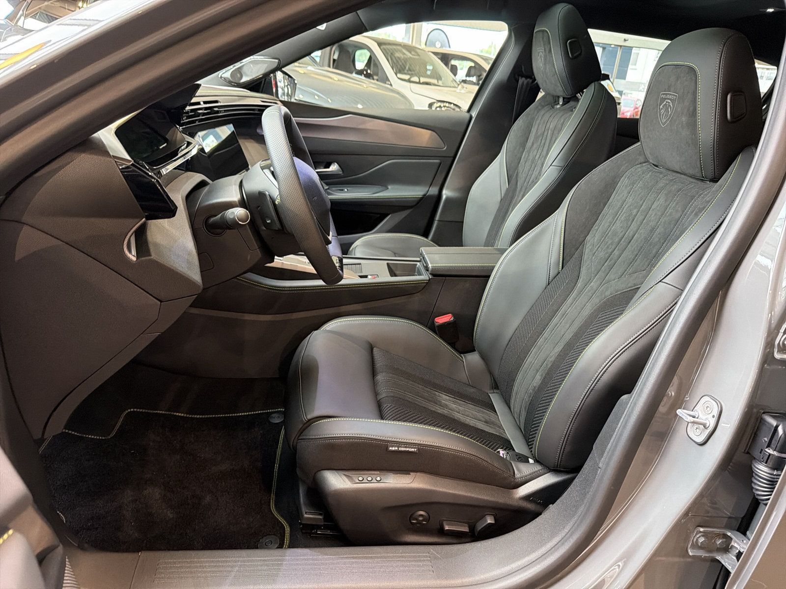 Peugeot 408 - Bild 8