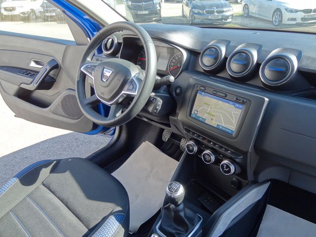 Fahrzeugabbildung Dacia Duster II Celebration/4x4/1.Hd/Navi/Kamera
