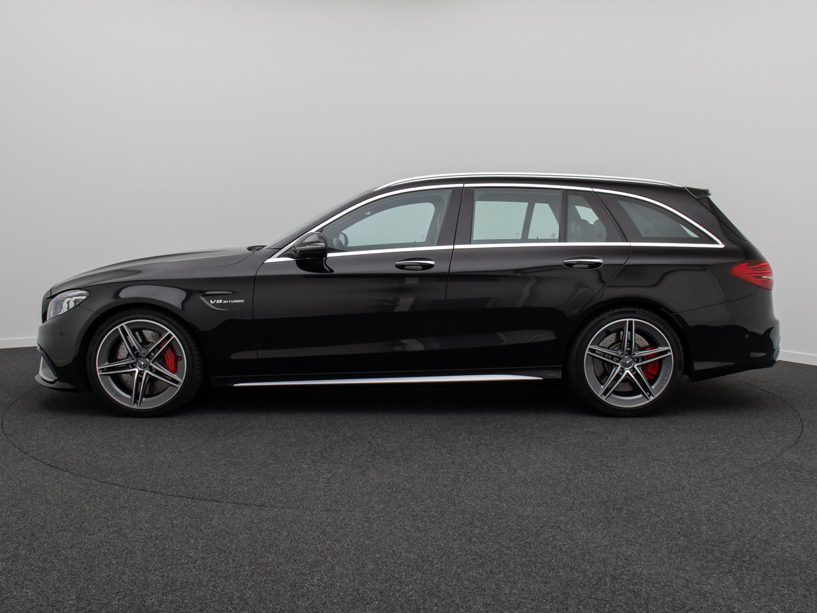 Fahrzeugabbildung Mercedes-Benz C 63 AMG Panorama DAB Burmester Komfort Voll