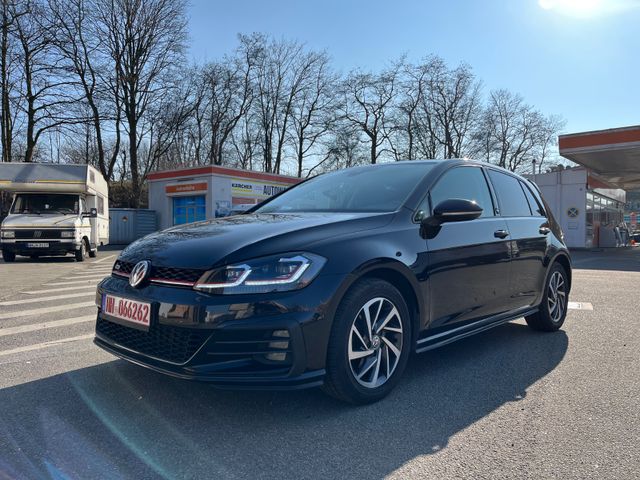 Volkswagen Golf VII Lim. Sound"GTD-Optik"Automatik"Navi"Xen