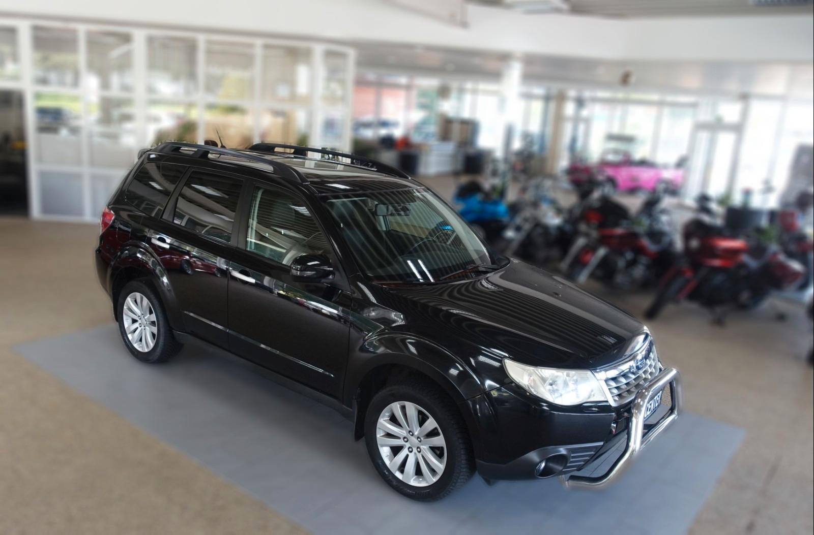 SUBARU FORESTER 2.0 150ch 4X4 EXCLUSIVE - CUIR - TOIT OUVRANT - CAMÉRA DE RECUL - XÉNON - SIÈGES CHAUFFANTS