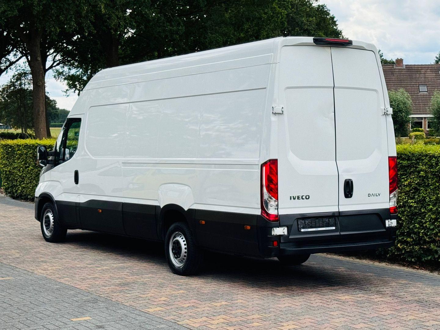 Iveco Daily 35S18 3.0 A/C HOOG MAXI LANG AUTOMAAT