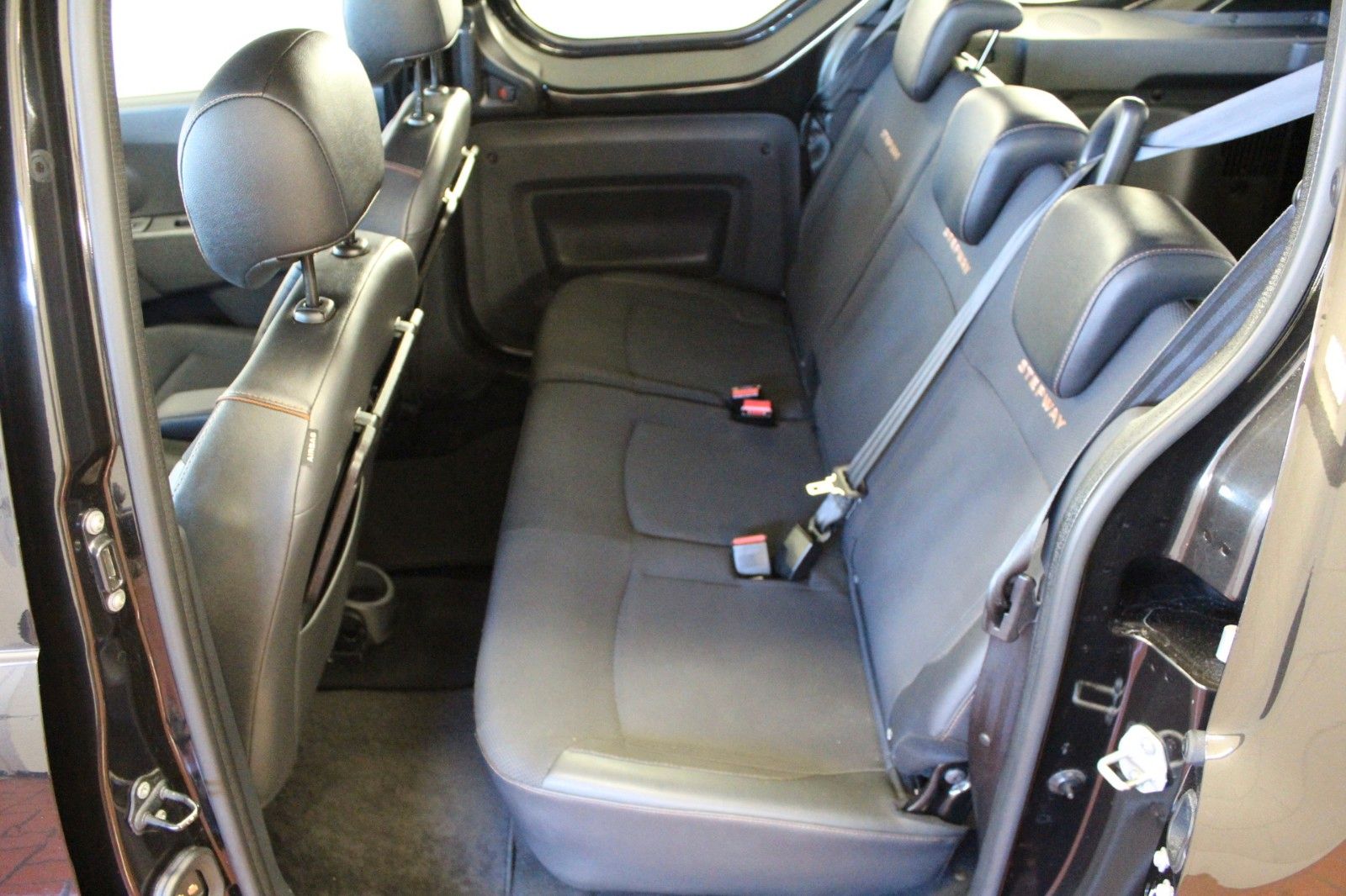 Fahrzeugabbildung Dacia Dokker TCe 115 Stepway *Navi*Klima*AHK