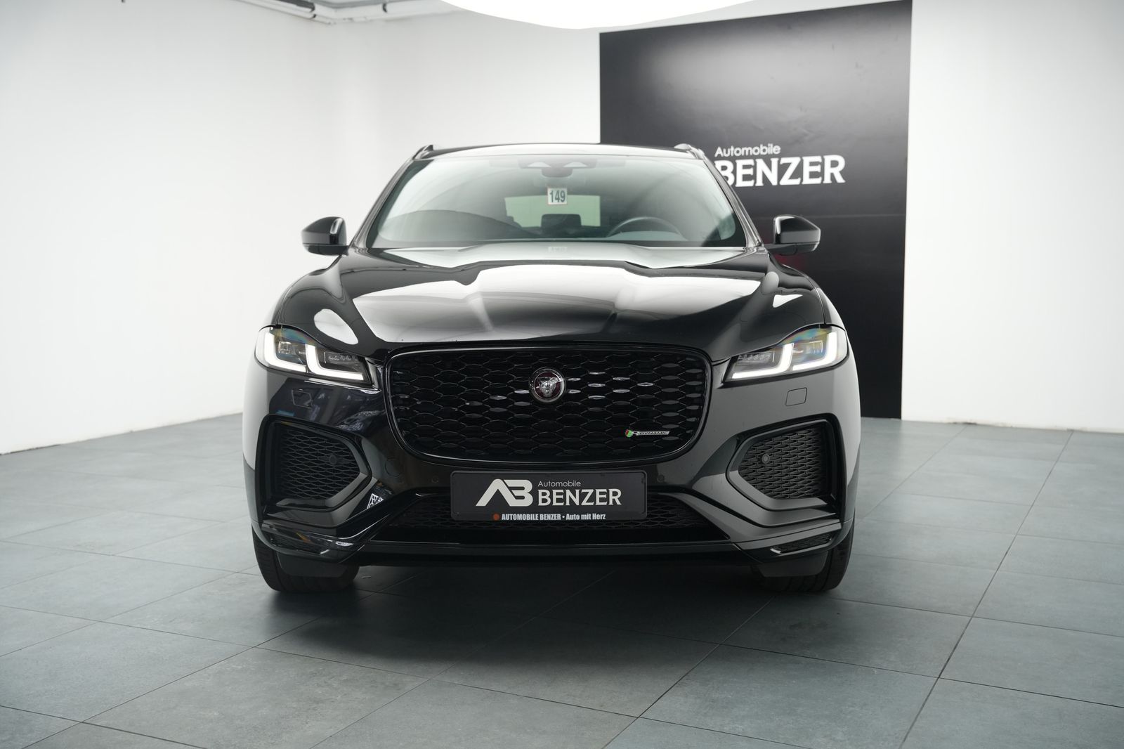 Fahrzeugabbildung Jaguar F-PACE R-Dynamic S *Meridian*Ambiente*Alcantara