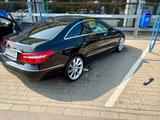 Mercedes-Benz E 250 Coupé E 250 CGI BlueEFFICIENCY AVANTG.... - Mercedes-Benz E 250 in Karlsruhe