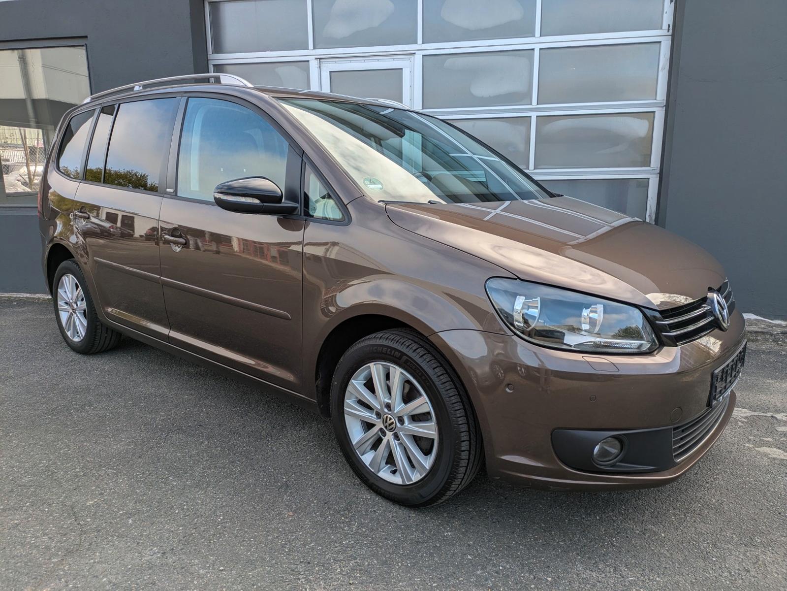 Volkswagen Touran Style*7-Sitzer*Parkassistent*
