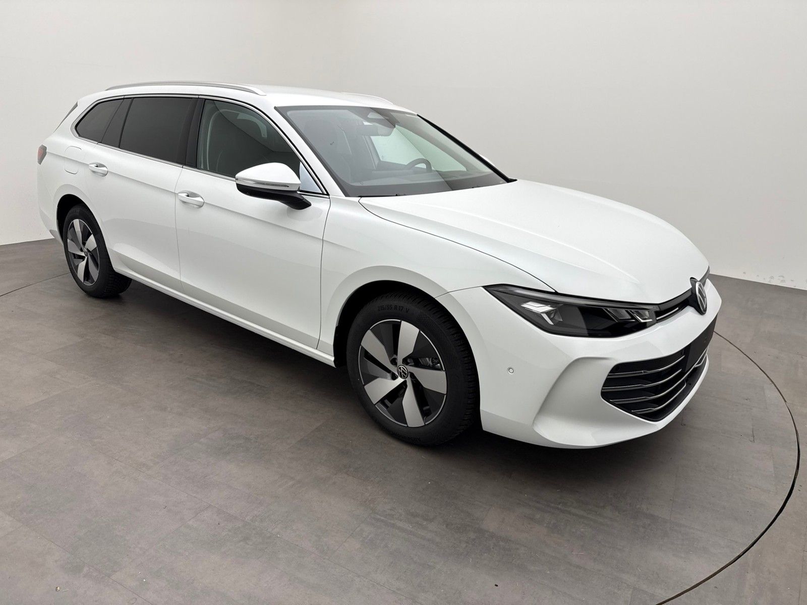 Volkswagen Passat Variant 1.5 eHybrid DSG Business IQ.17AHK imagem 2