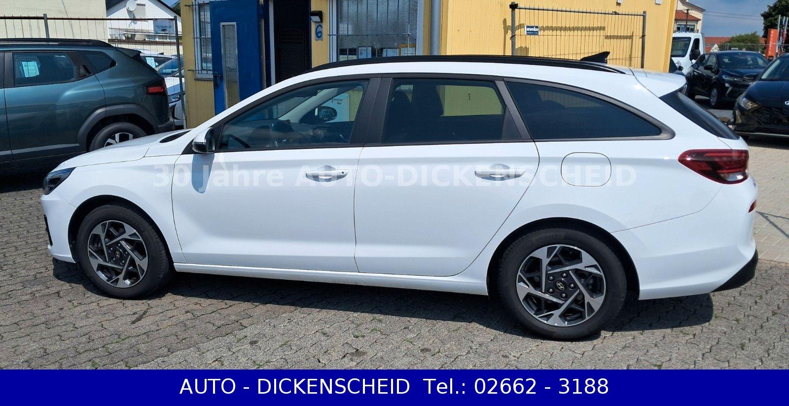 Hyundai i30 1.5i (4 Zyl)-KOMBI-KLIMA, LED, NAVI, KAMERA