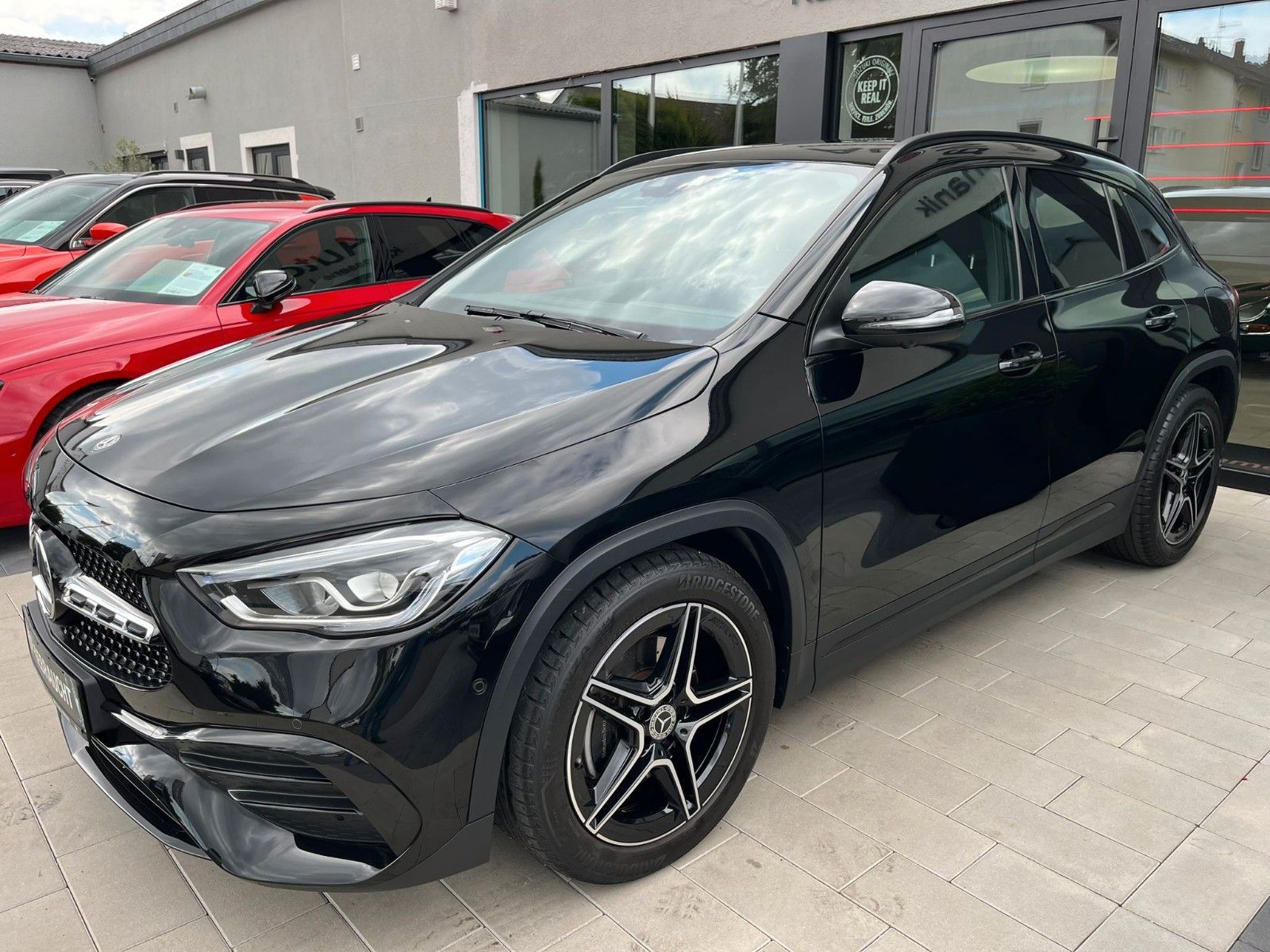 Fahrzeugabbildung Mercedes-Benz GLA200 AMG Line*Night*360°*LED*Business*Highend*