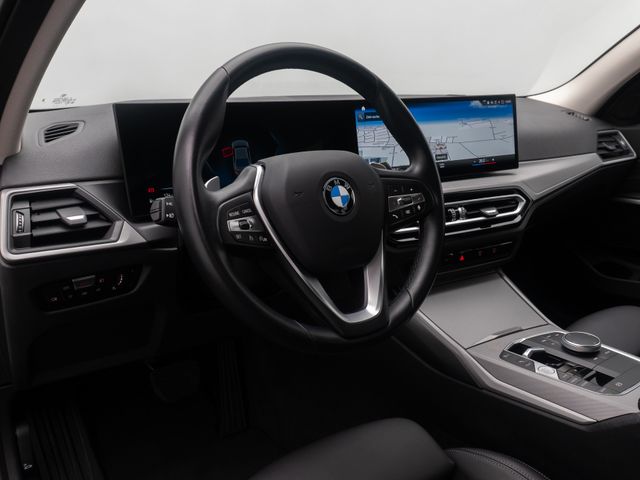 BMW 330, 2022 — 20