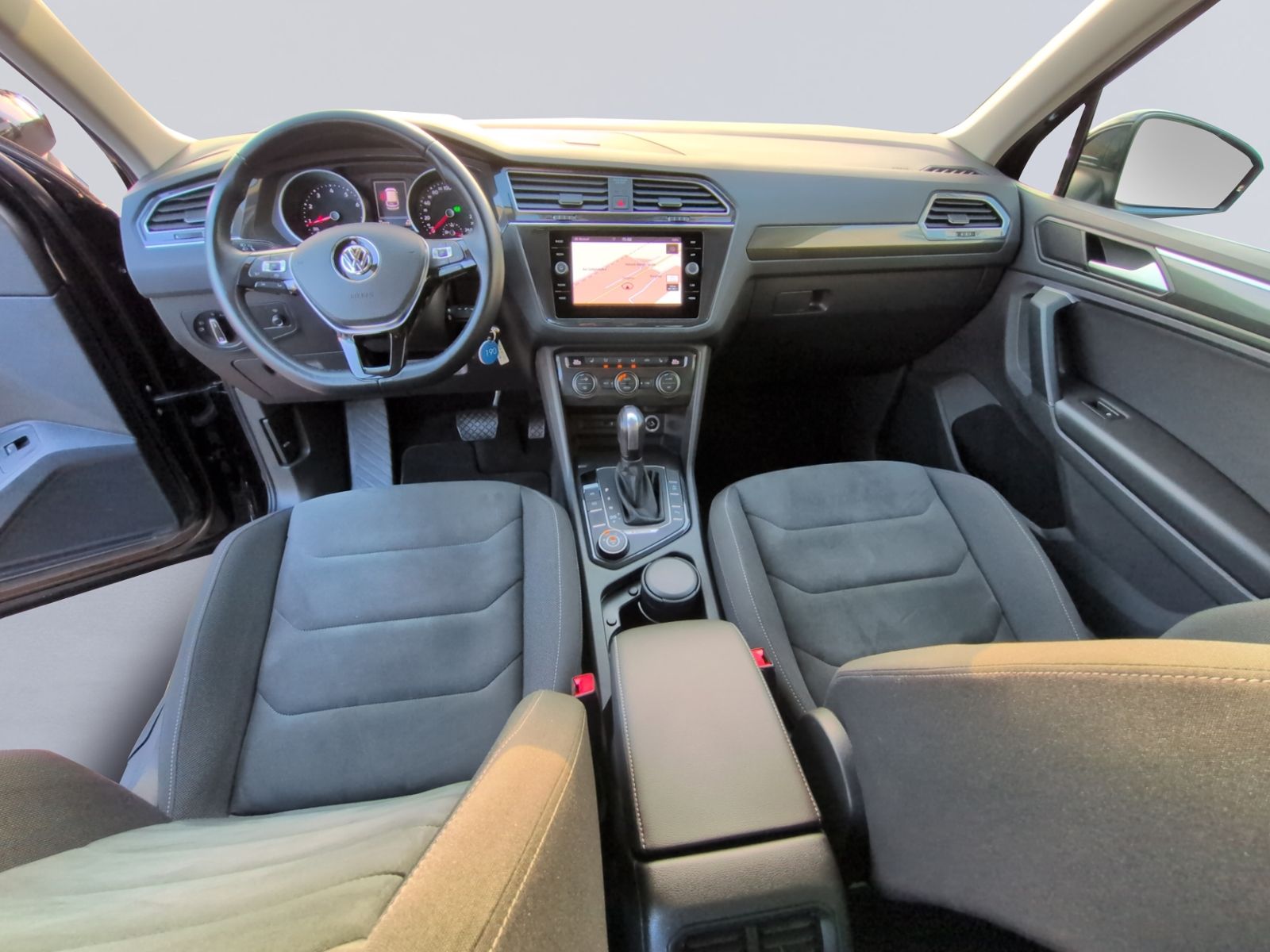 Tiguan 2.0 TSI DSG 4M R Line AHK/HEAD-UP