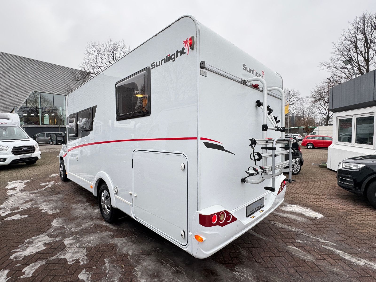 Fahrzeugabbildung Sunlight T69 L PANORAMA DACHKLIMA SAT NAVI QUEENSBETT WC+