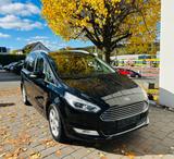 Ford Galaxy Titanium - Ford Galaxy mit Benzin-Antrieb