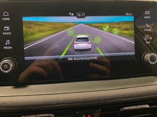 Fahrzeugabbildung SKODA Fabia 1.0 TSI DSG Selection+SmartLink+KAMERA+ALU