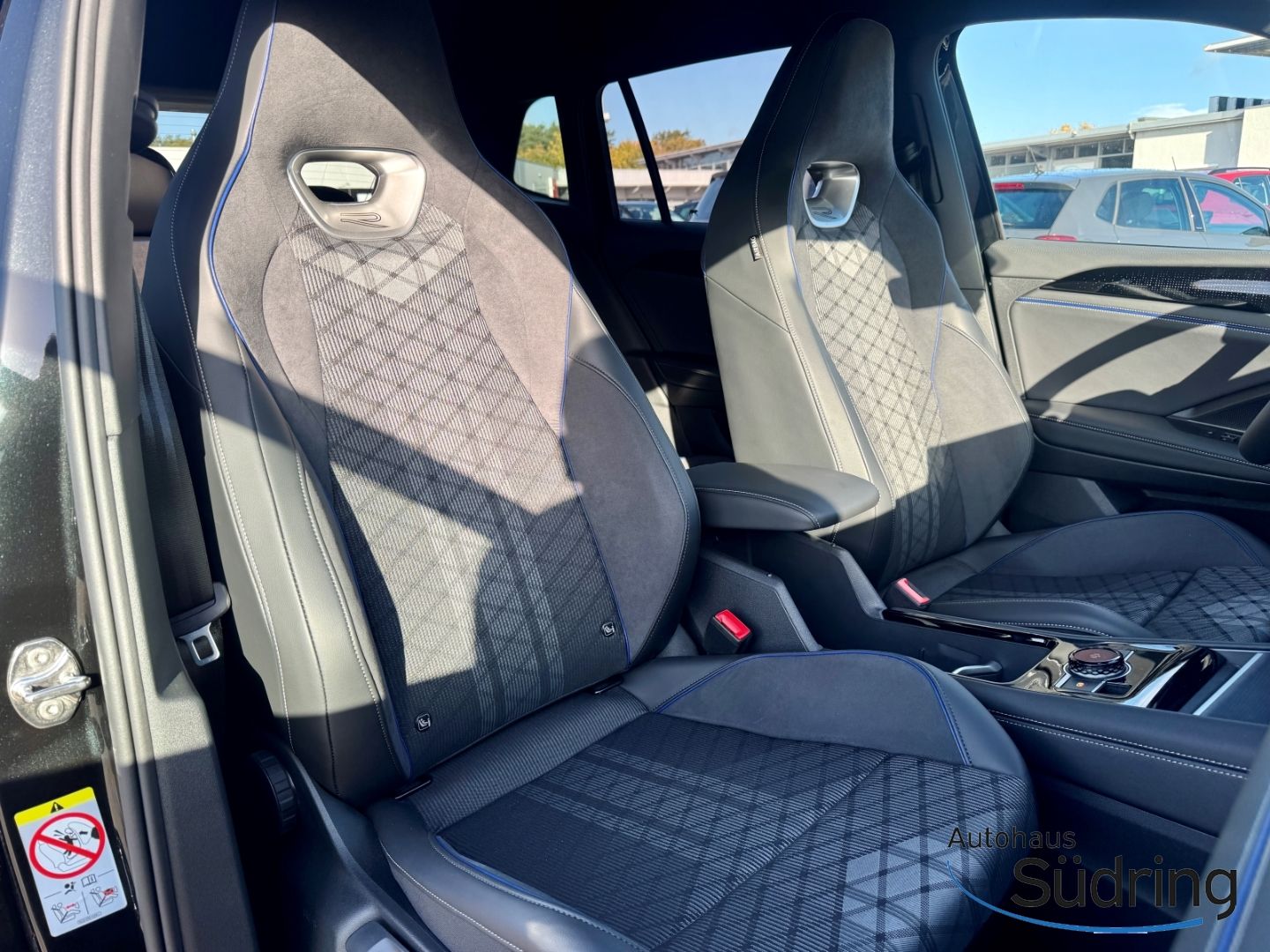 Tiguan 1,5 TSI eHybrid R-Line DSG AHK Navi