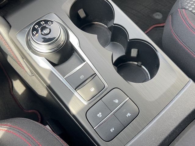 Fahrzeugabbildung Ford Kuga 2.5 Duratec PHEV ST-Line