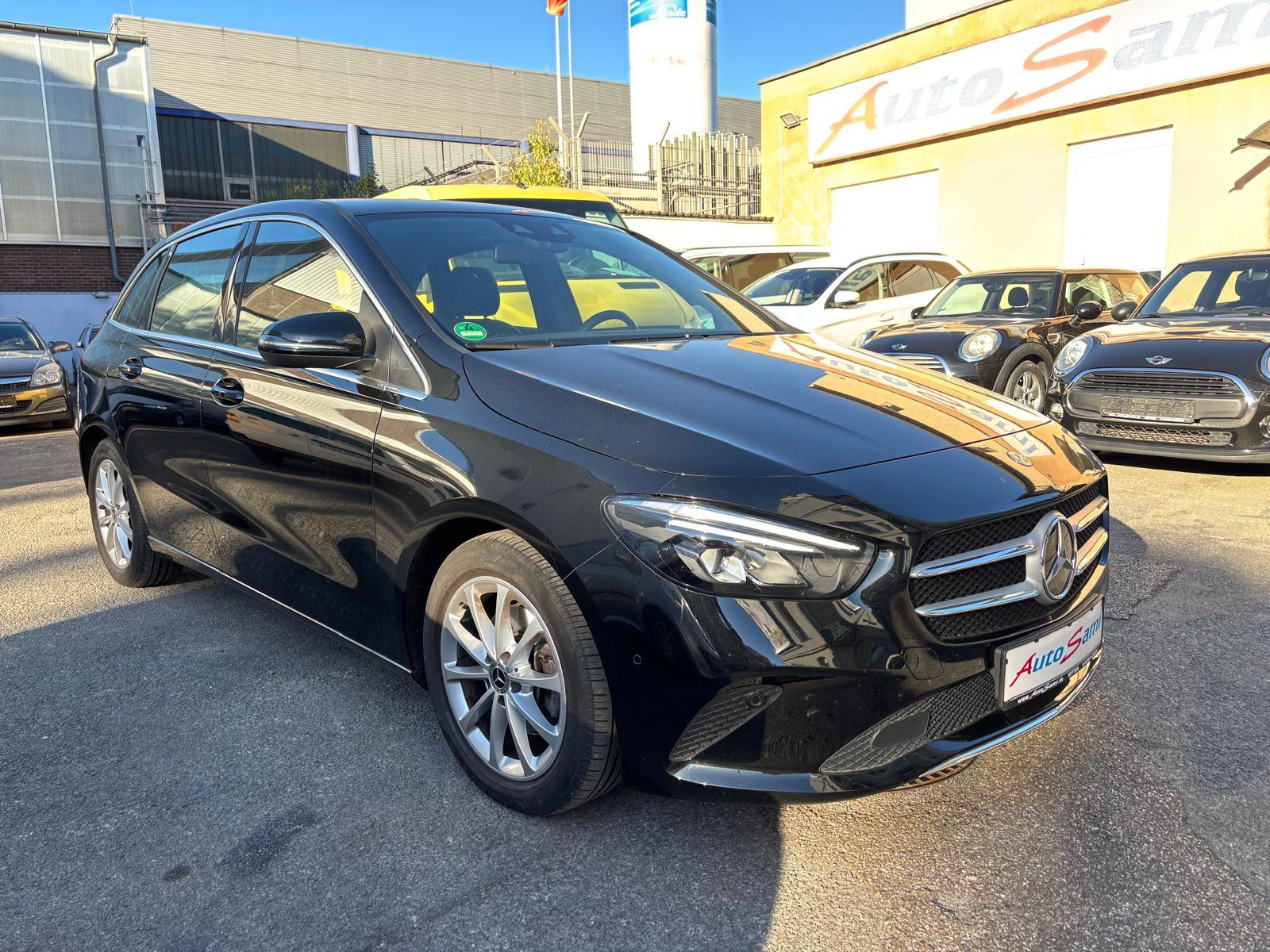 Mercedes-Benz B 200 AUTOMATIK WIDESCREEN 50 TKM XENON LED PARK