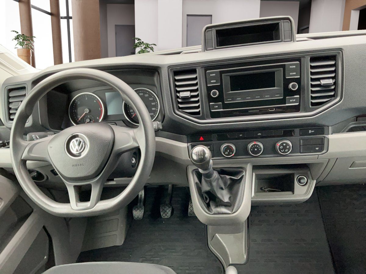 Fahrzeugabbildung Volkswagen Crafter 35 Pritsche 2.0 TDI Langer Radstand AHK