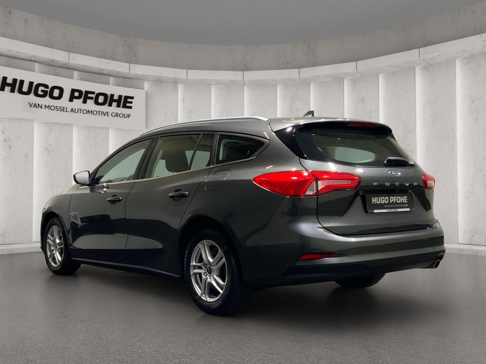 Ford Focus Cool&Connect Autom. | LED | GJR