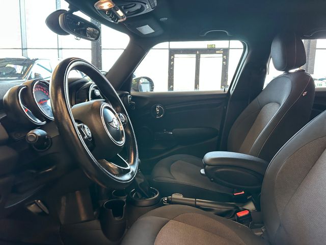 MINI COOPER D 5-trg. *2. Hand*Klima*SHZ*Navi*PDC*BT*