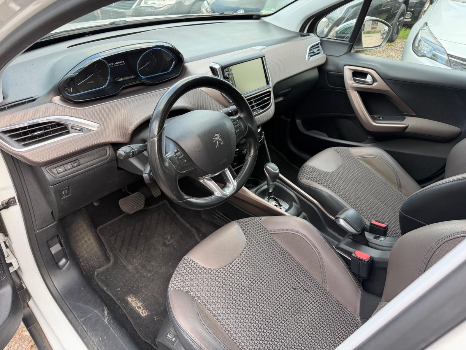 Peugeot 2008 Allure-TOP AUSSTATTUNG!!!!