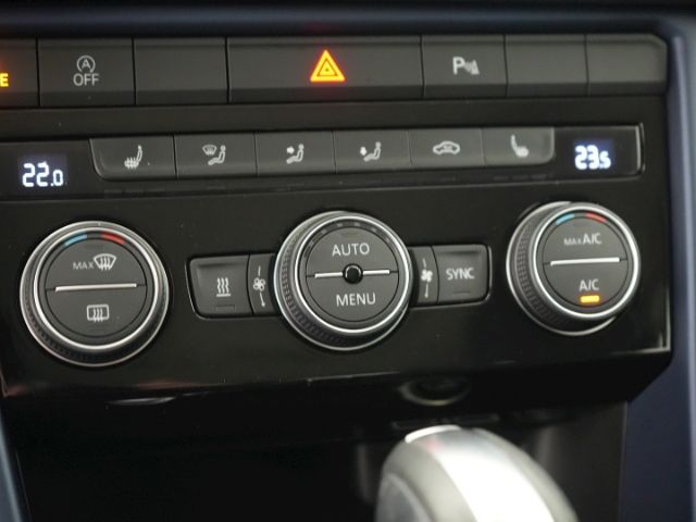 T-Roc UNITED TSI DSG+LED+NAVI+SITZHEIZUNG+STANDH