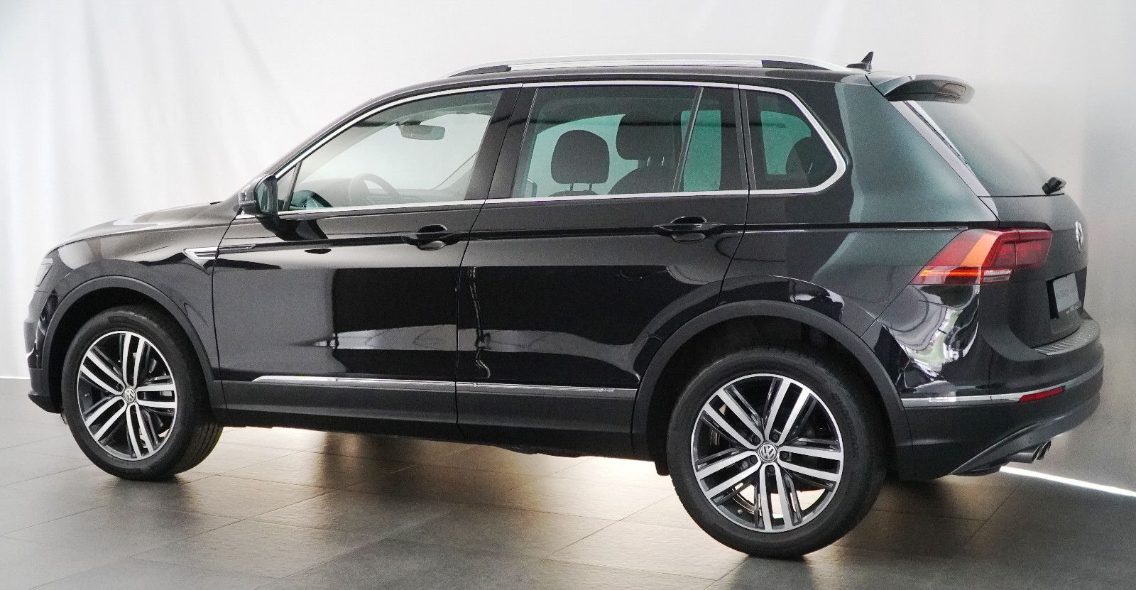 Volkswagen Tiguan Highline 4Motion Panorama Standheizung! foto 4