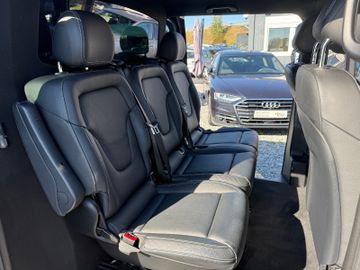 Mercedes V 250 - 12