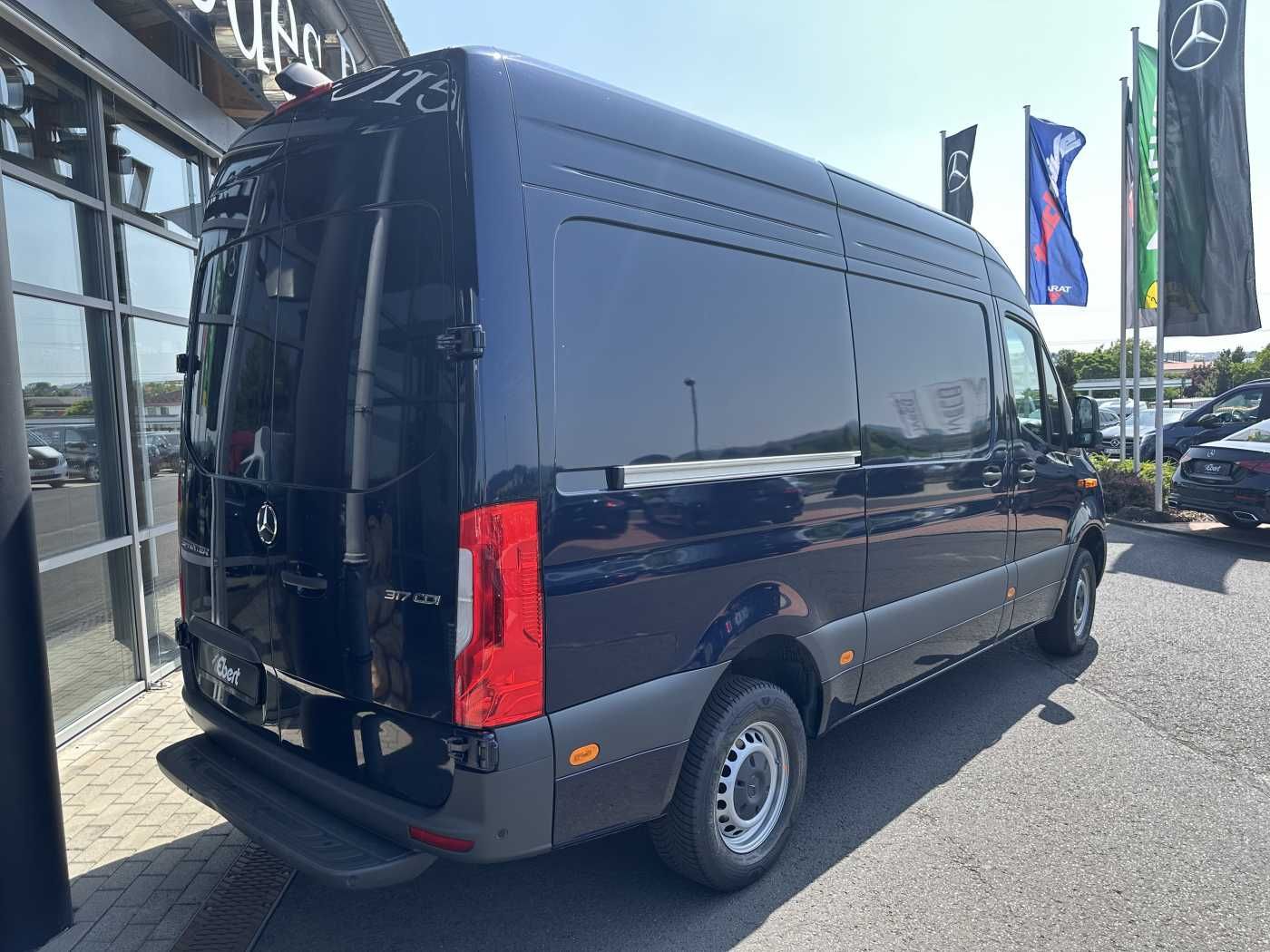 Fahrzeugabbildung Mercedes-Benz Sprinter 317 CDI 3665 9G Klima Kamera MBUX LED