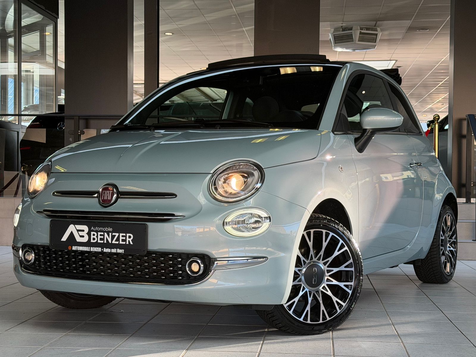 Fahrzeugabbildung Fiat 500C /KLIMA/BLUETOOTH/NAVI/PDC