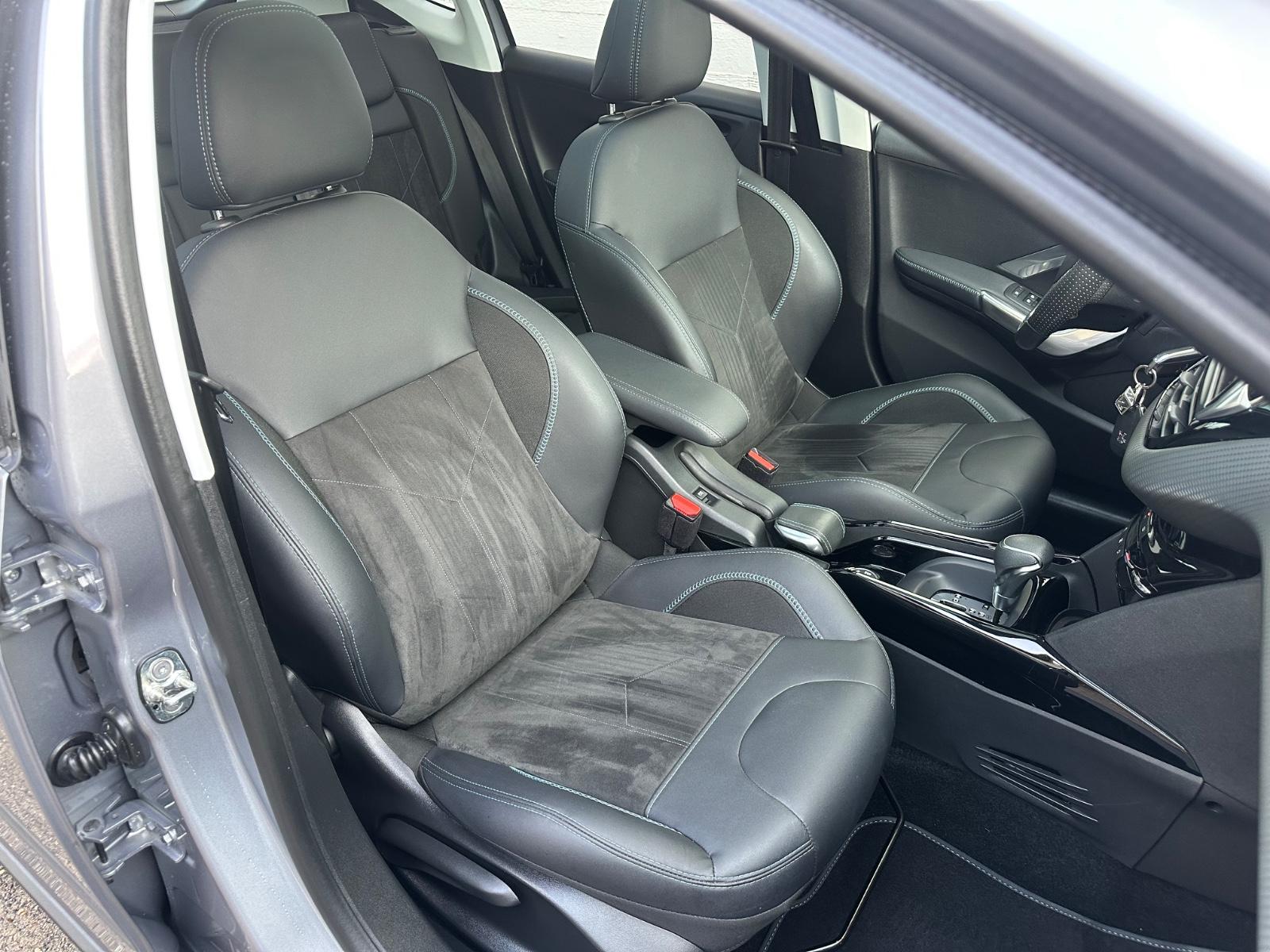 Peugeot 2008 Crossway T-Leder R-Kamera Panorama-Dach