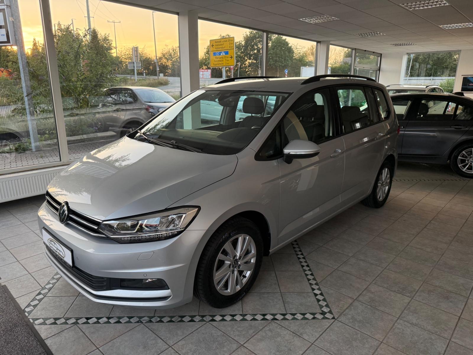 Volkswagen Touran Comfortline BMT LED VIRTUAL 1.HAND MWST