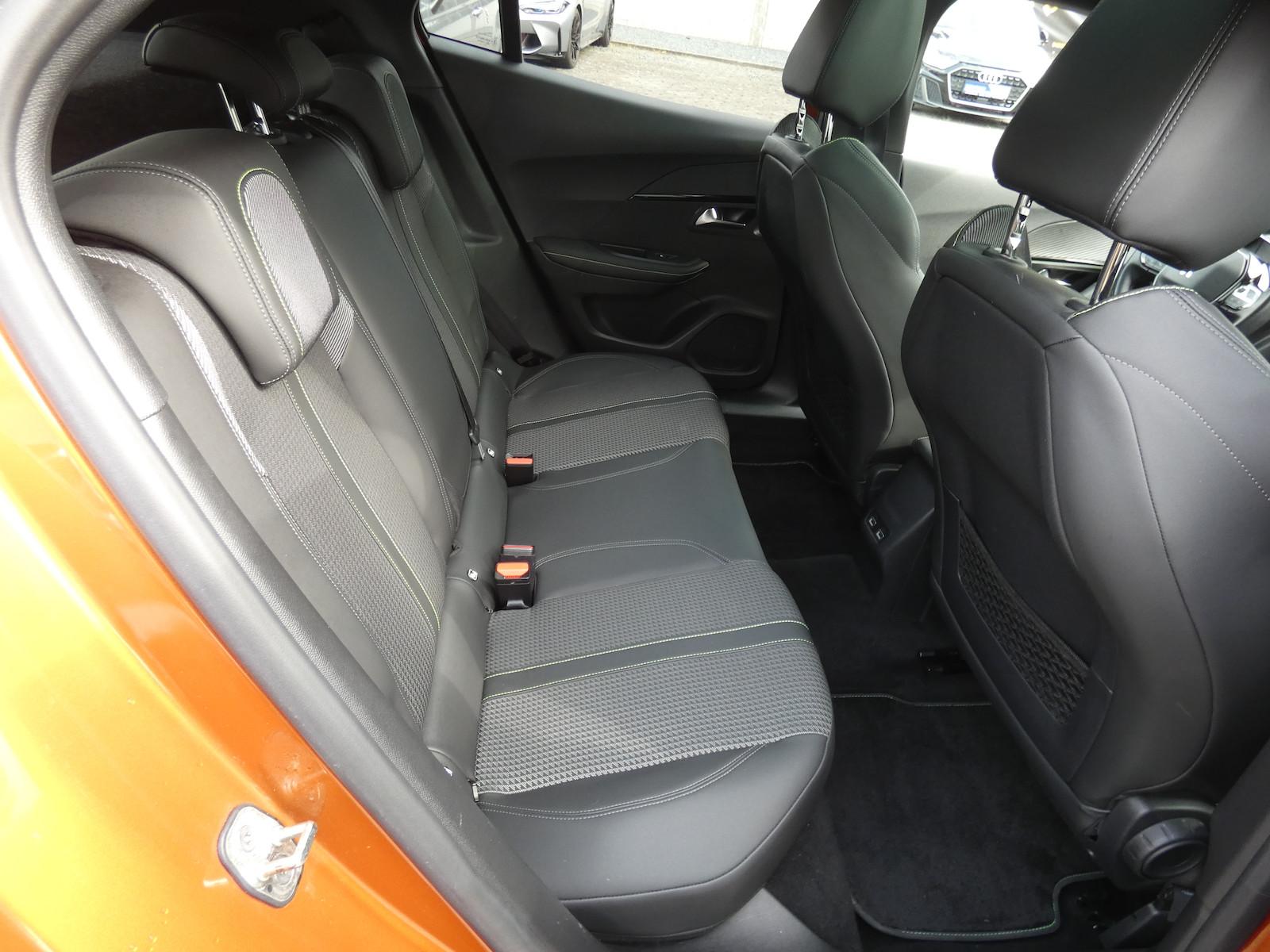 Peugeot 2008 GT-Line *ALU*KLIMA*PDC*SCHIEBEDACH*